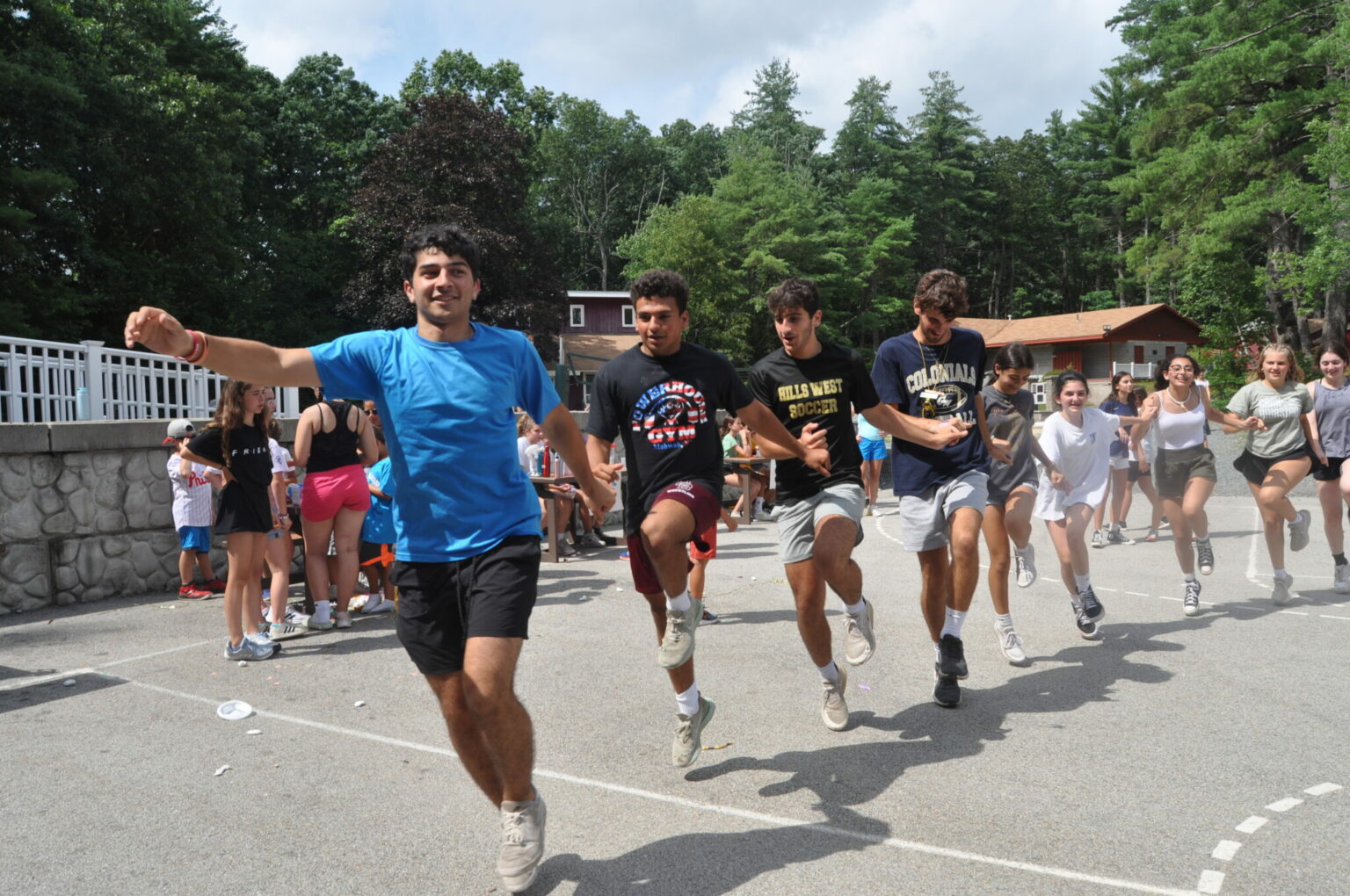 Campers-dancing-at-Camp-Haiastan-2048x1360